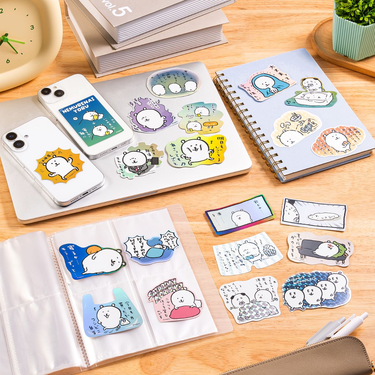 ナガノキャラクターズ スマホに貼れるサイズのホログラムステッカー（溶けるしかなかった）