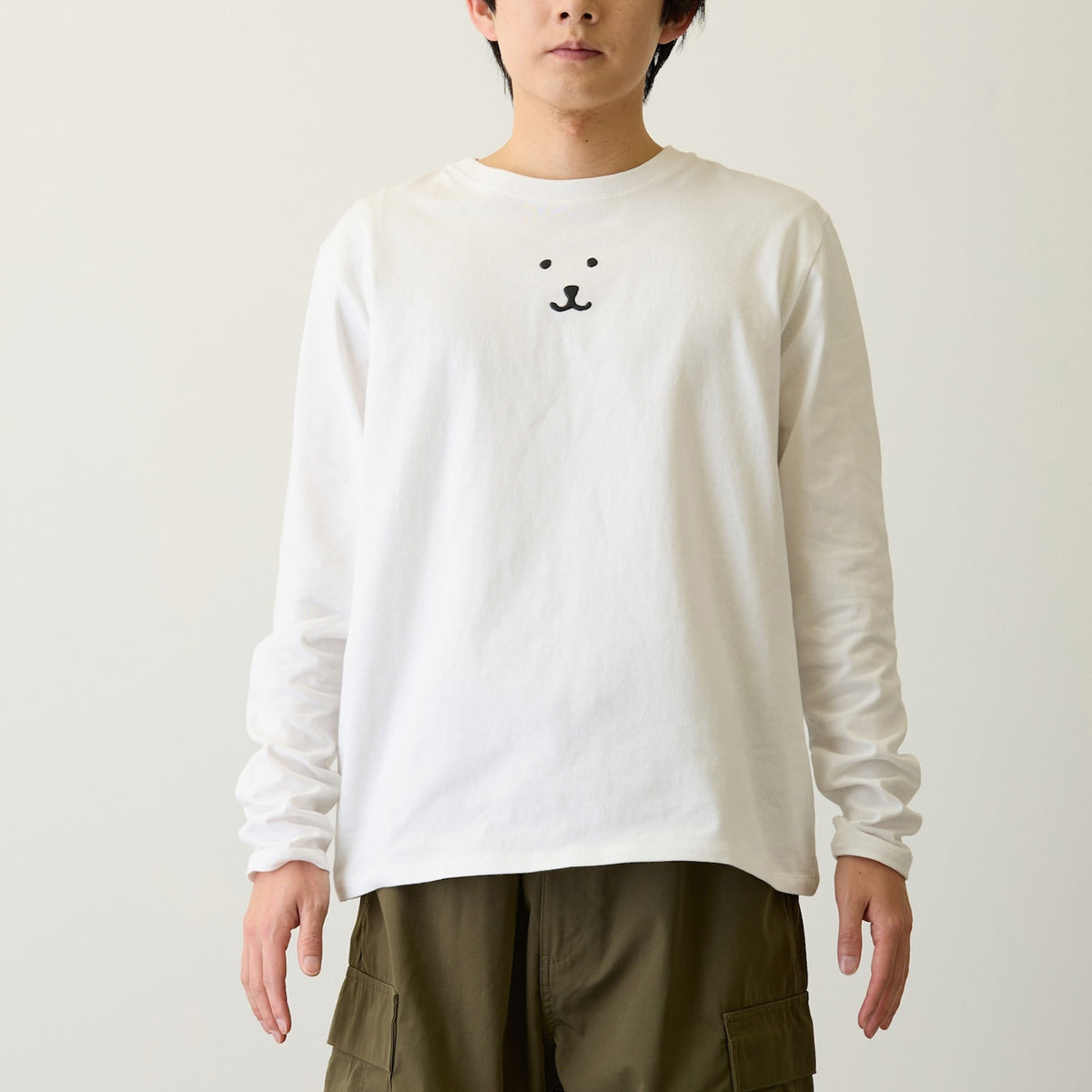 人気のMasters GNOME歴代キャラクター デザイン長袖シャツ ホワイト ナガノキャラクターズ 長袖Tシャツ モノクロなくま ホワイト | ナガノ