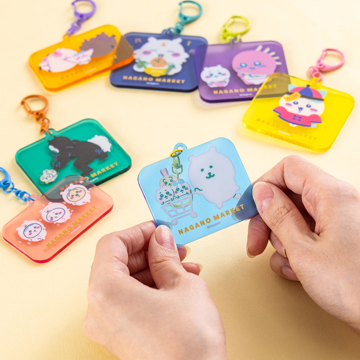 【限定価格セール！】 ナガノキャラクターズ カラーなアクリルキーホルダー（ピンク キーホルダー・アクリルキーホルダー