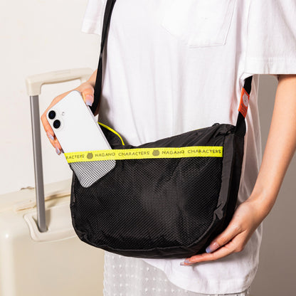ナガノキャラクターズ 折りたためるトラベルムーンショルダーバッグ（くま）