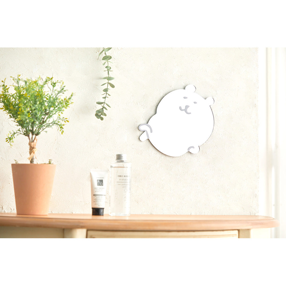 You can paste it with Nagano Market magnet! Daikat acrylic mirror (whole body)